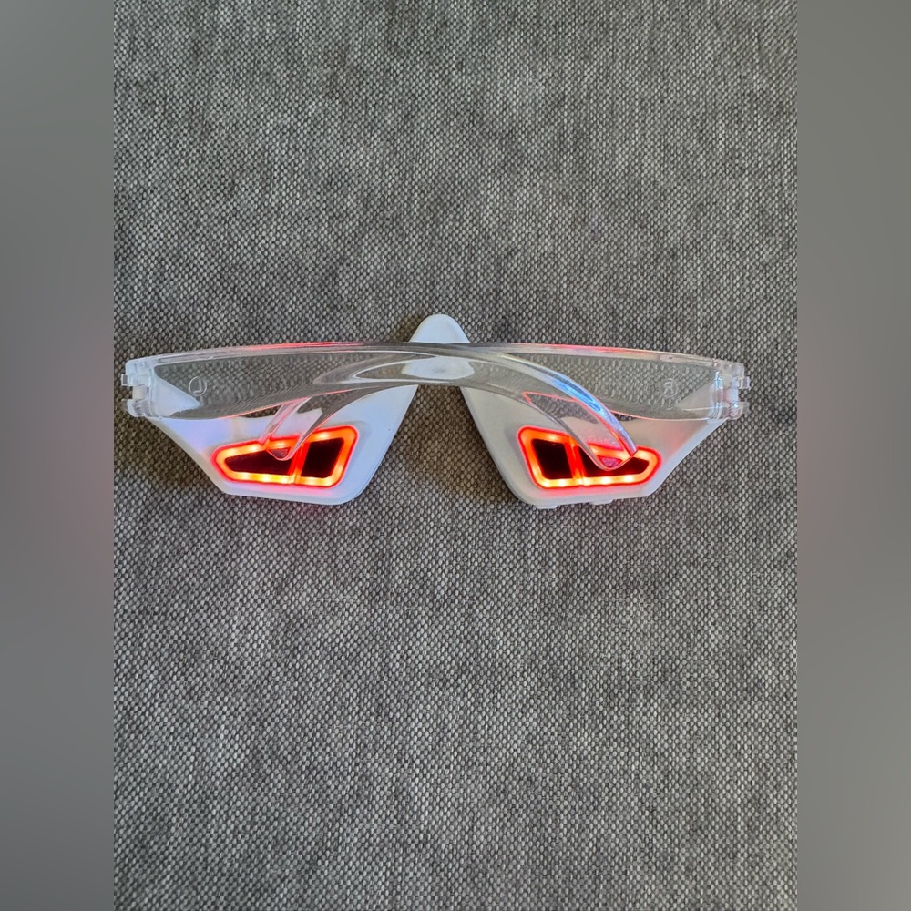 Botanique Paris Revitalize Under-Eyes Red Light Therapy EMS Microcurrent - Picture 3 of 11